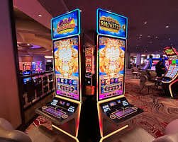 philucky apk casino live dealer table game on mobile for Filipino players